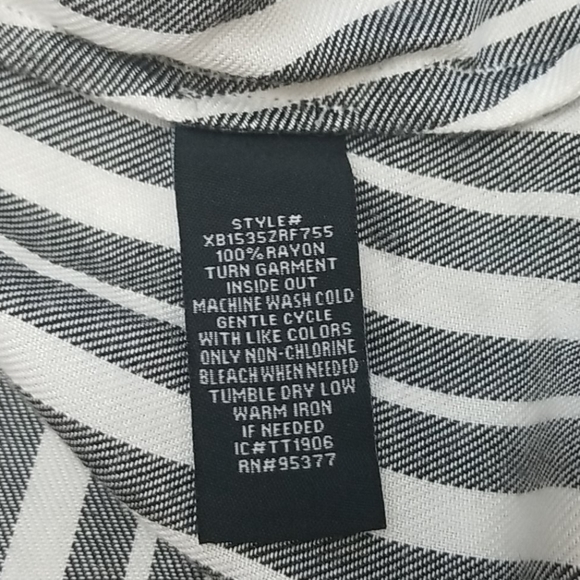 Sanctuary Striped Sleeveless Tie Front Tank Medium - Picture 6 of 6